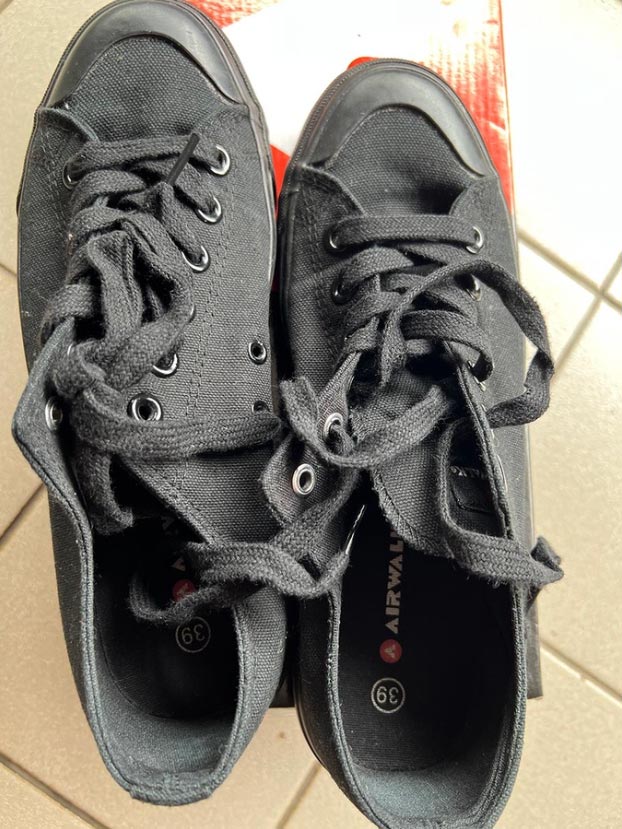 Sepatu Airwalk Black Canvas Shoes